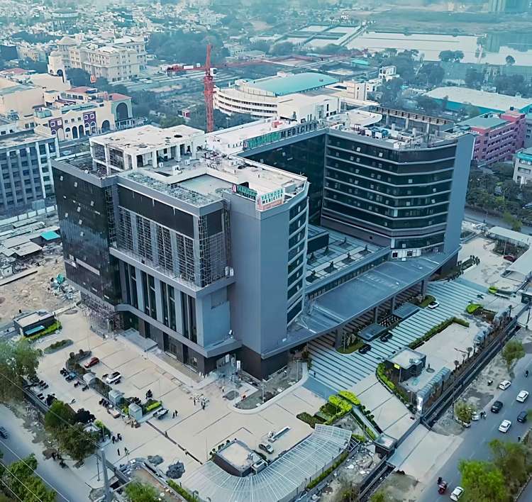 مستشفيات Yashoda Super Speciality ، Indirapuram ، Ghaziabad