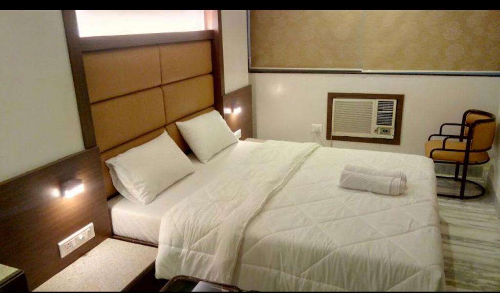 HOTEL PRAVASI RESIDENCY