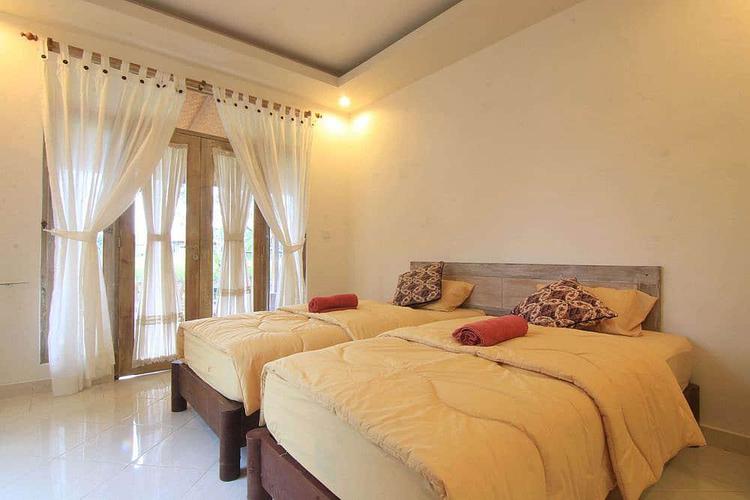 Shared Standard Room (Females only)
