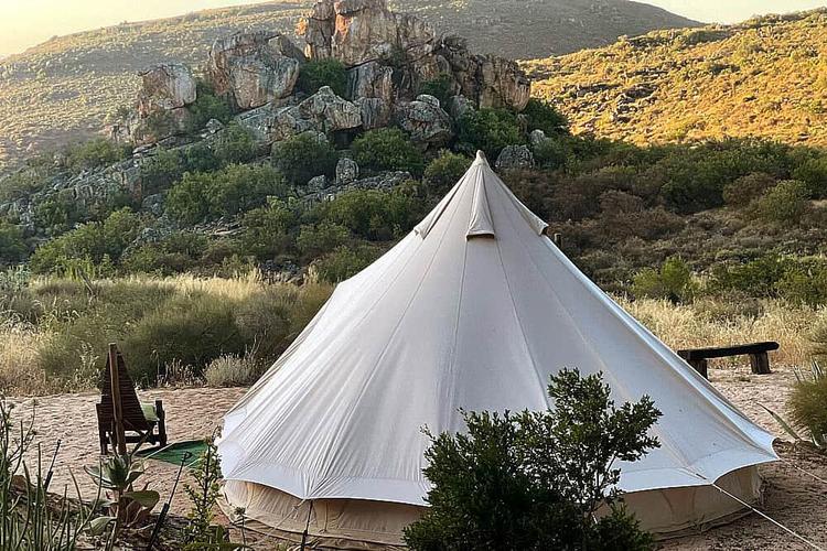 Glamping Hut 