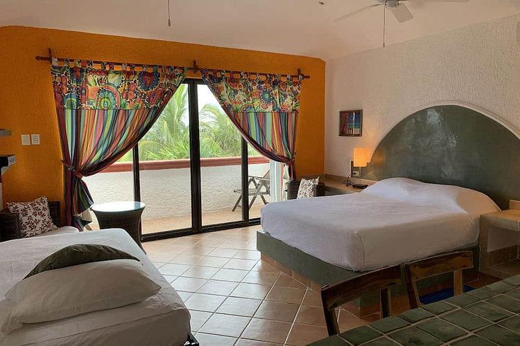 Double Occupancy, Shared Room