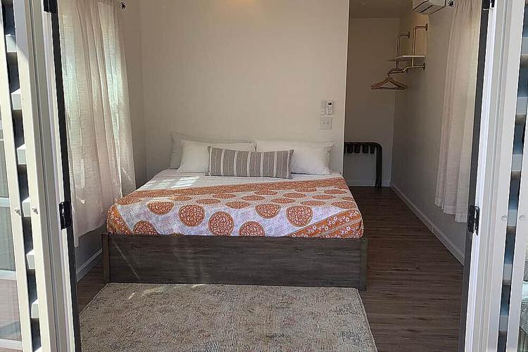 Lotus Pad King Home Tiny Home: واحد