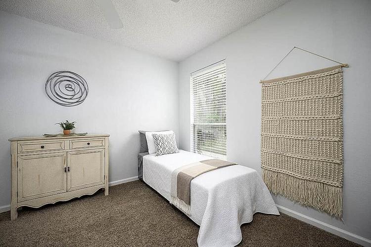 Private Twin Bedroom