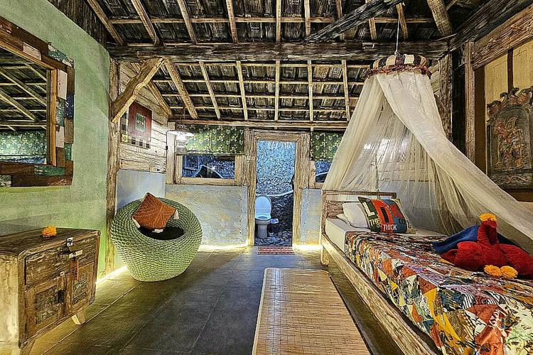 Single room with private bathroom at Dream Hill