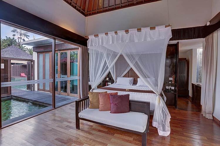 Private Lagoon Pool Villa for 1