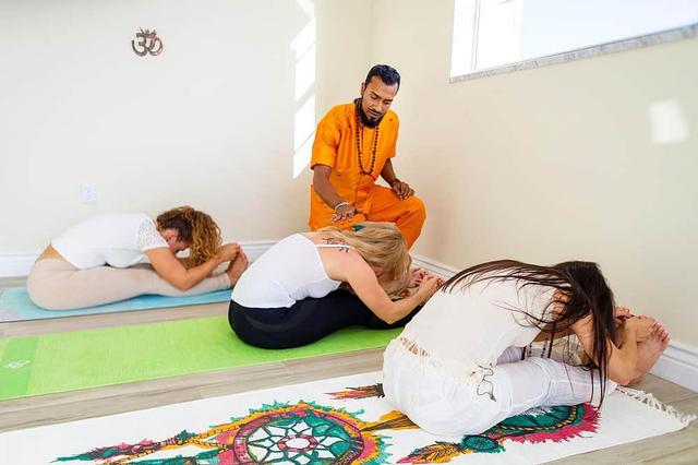 SKYLIGHT YOGA ASHRAM
