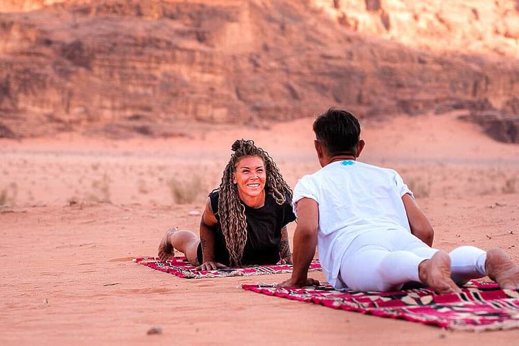 5 تراجع يوم العطلات المقدسة ، وادي روم ، الأردن