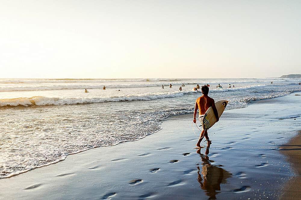 6 Day Personal Yoga and Surf Package in Olon, Ecuador