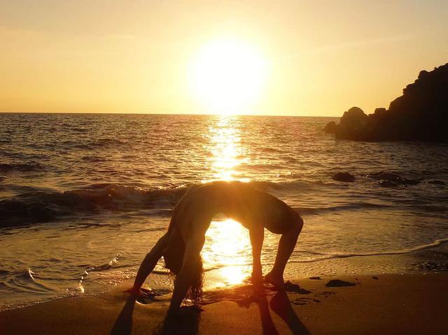 6 Day Wellness, Meditation, & Aqua Yoga Retreat in Hawaii, US