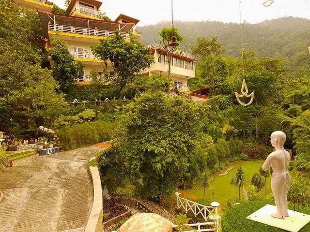 8 Day Blissful Ayurvedic Detox and Yoga Retreat in Rishikesh