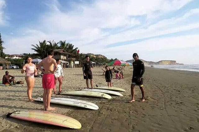 4 Day Personal Yoga and Surf Package in Olon, Ecuador