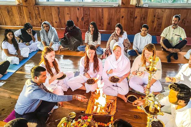 29 Day 300 Hour Yoga Teacher Training in Kerala, Varkala, India