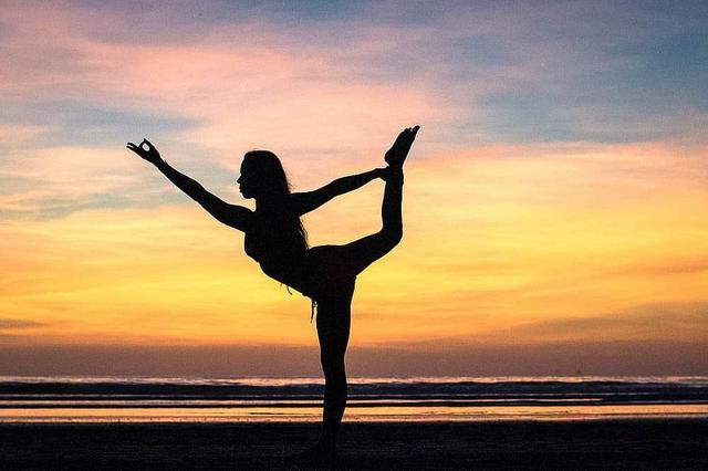 6 Day Personal Yoga and Surf Package in Olon, Ecuador