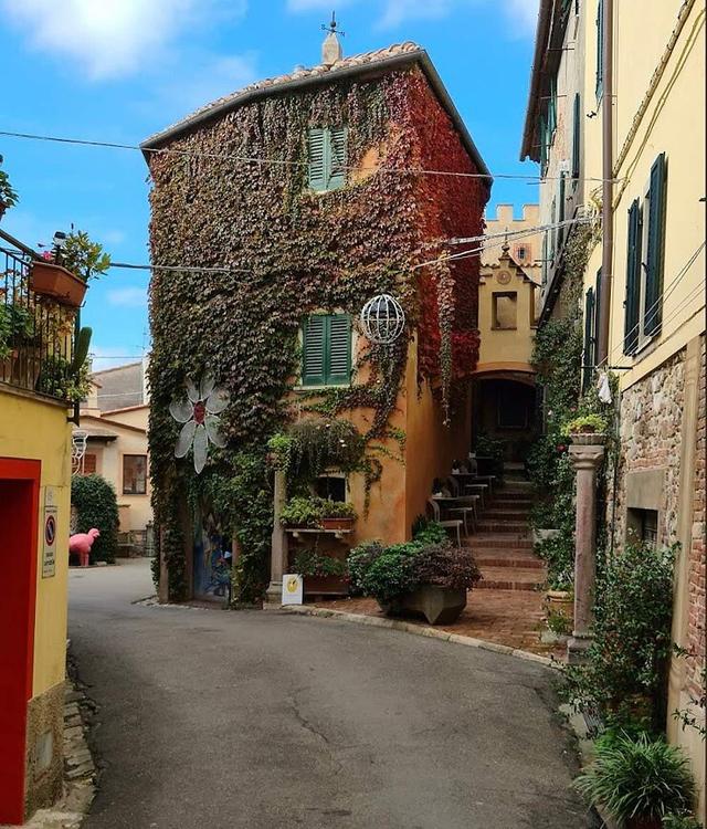 3 Day Relaxing Pranayama and Yin Yoga Retreat, Tuscany, Italy