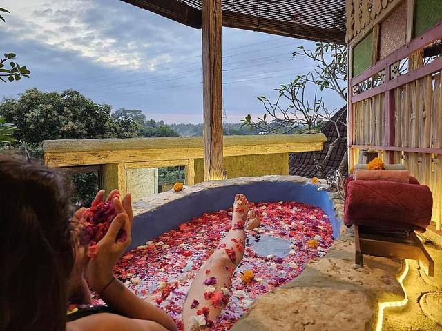 23 Day Time for Me Retreat with personal mentoring, Bali