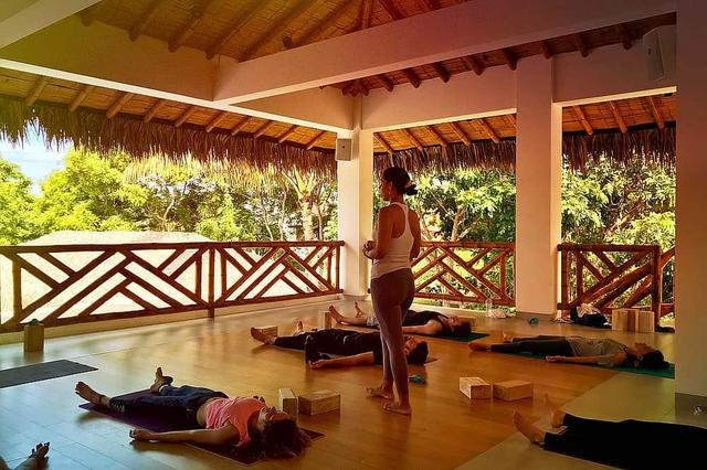 4 Day Personal Yoga and Surf Package in Olon, Ecuador