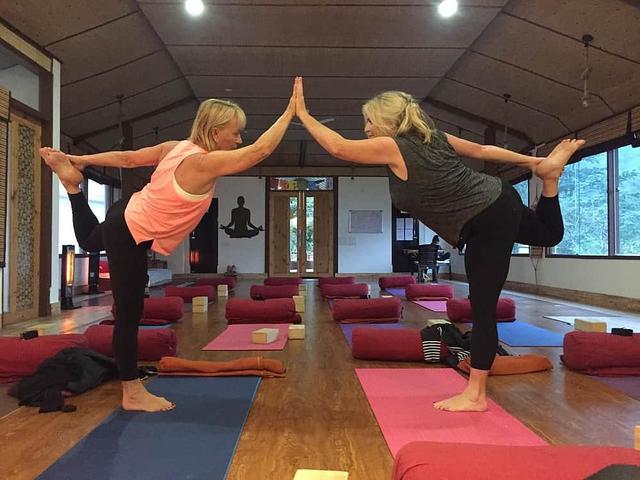 8 Day Blissful Ayurvedic Detox and Yoga Retreat in Rishikesh