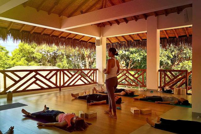 6 Day Personal Yoga and Surf Package in Olon, Ecuador