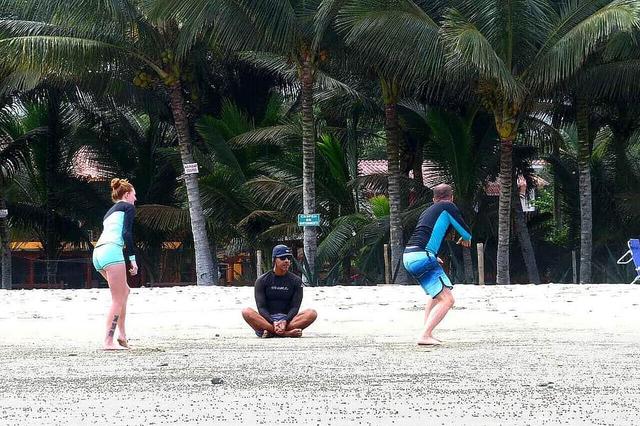 4 Day Personal Yoga and Surf Package in Olon, Ecuador